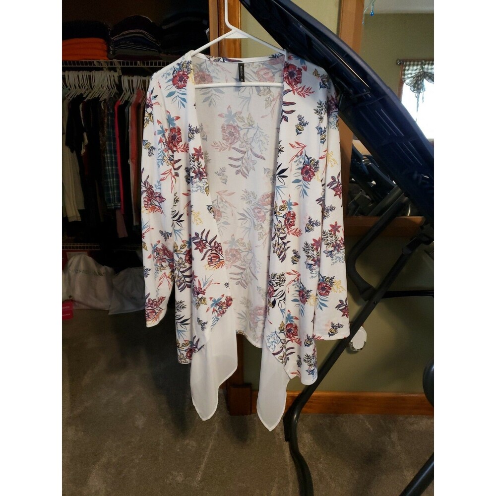 WOMAN'S FLORAL PRINT CARDIGAN BY:MASSINI SIZE: 1X *NEW WITHOUT TAGS* SO...